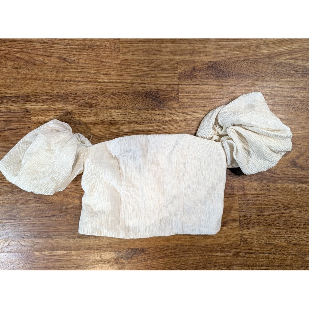 NWT Abercrombie & Fitch Size XS Smocked Puff Sleeves Crop Top
